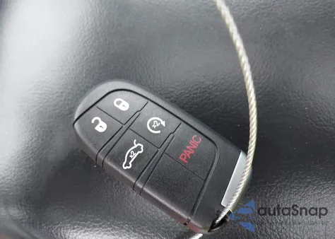 2016 Chrysler 300 Anniversary Edition from USA, damaged, VIN 2C3CCAAG0GH141750